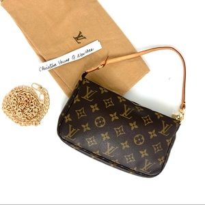 Louis Vuitton Pochette Accessories Monogram